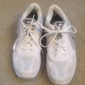 White Nike Revolution 3 Shoes